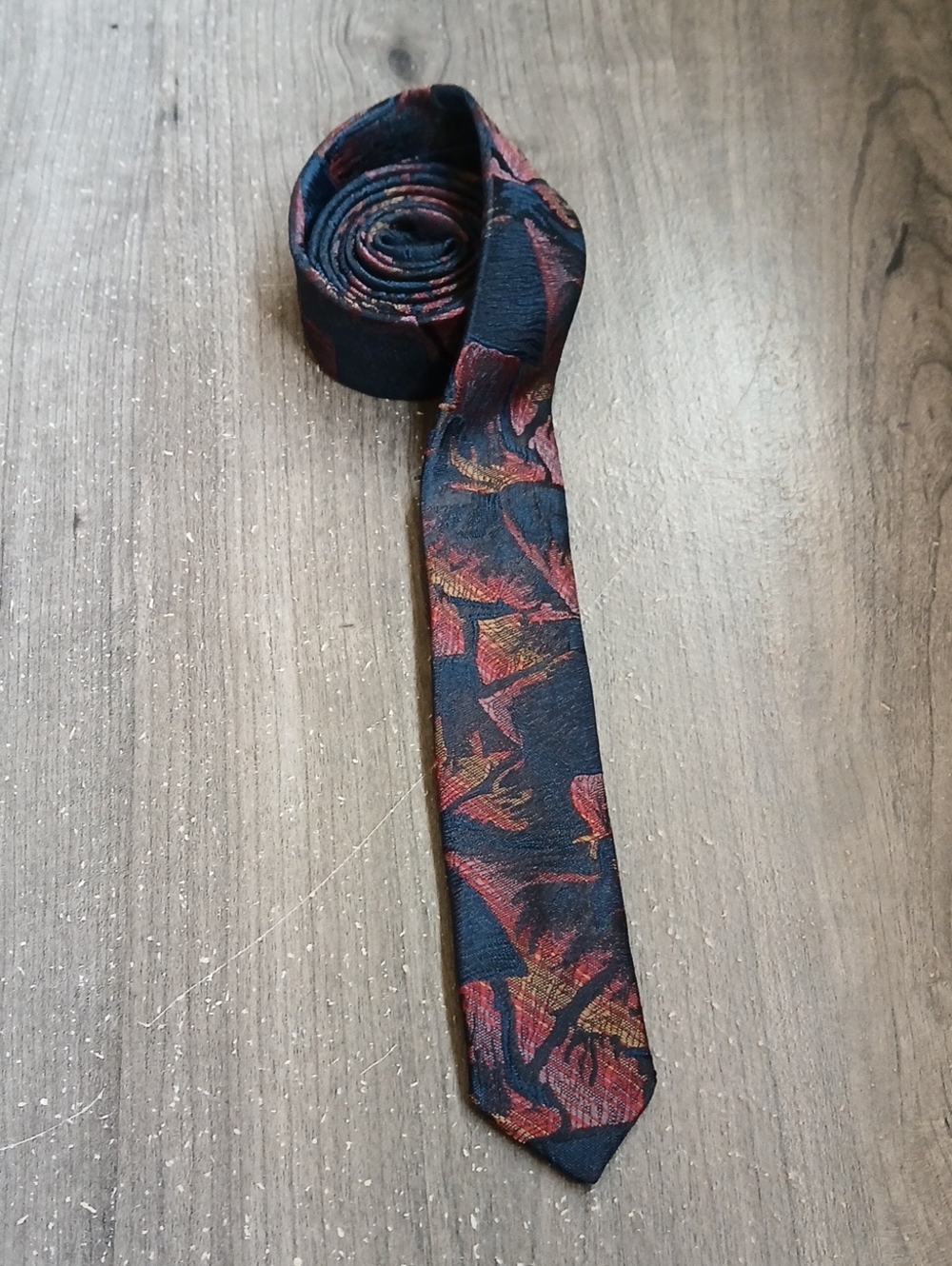 Vintage Expresssions Abstract Skinny Tie Navy Sunset Colors